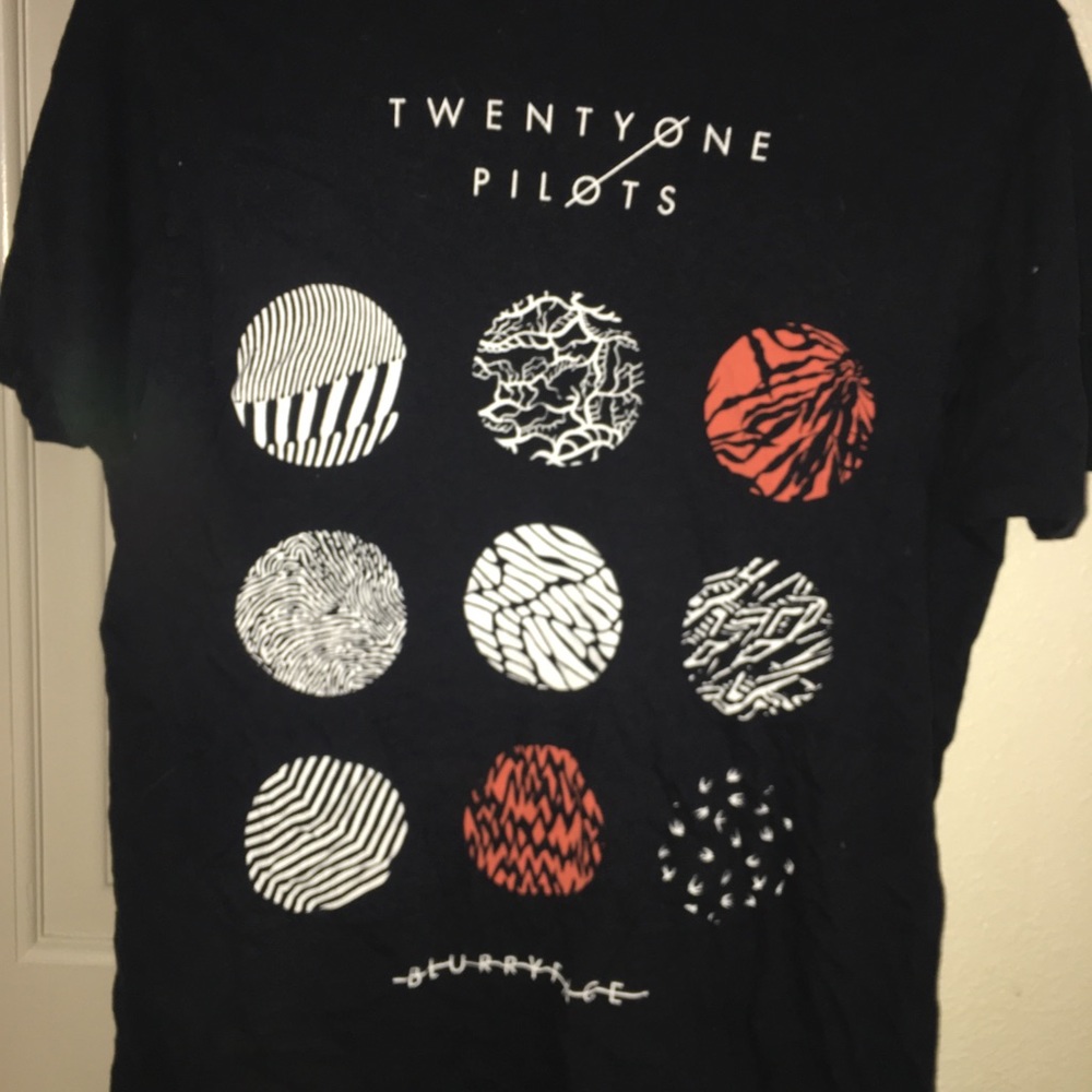 TØP BUNDLE - Picture 3 of 6